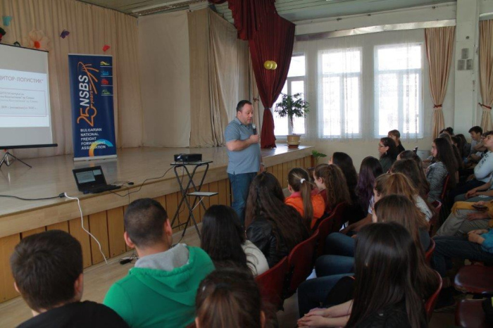 Интересът на средните училища към професия „Спедитор-логистик“ расте